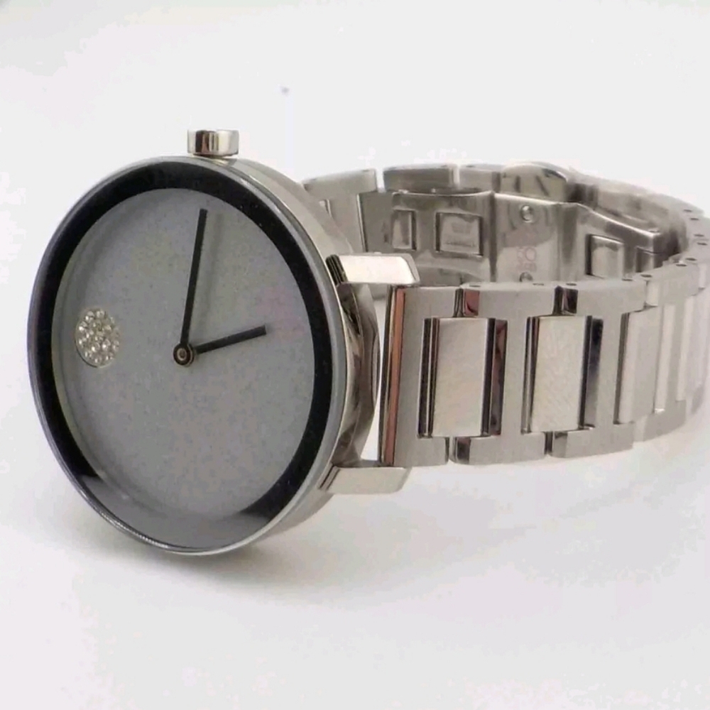 ***SOLD*** Movado Bold Evolution Quartz Ladies Watch - Picture 4 of 10